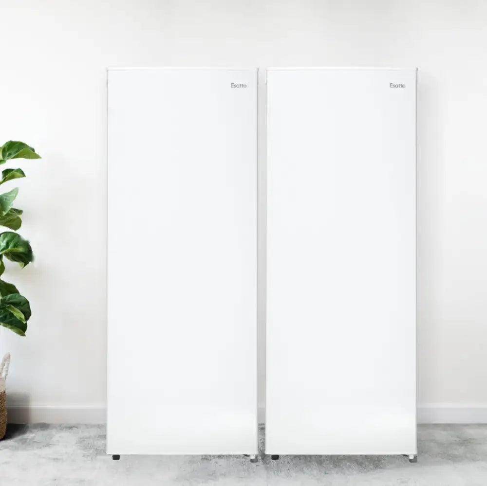 Esatto EUF172W 162L Upright Freezer White Freezer